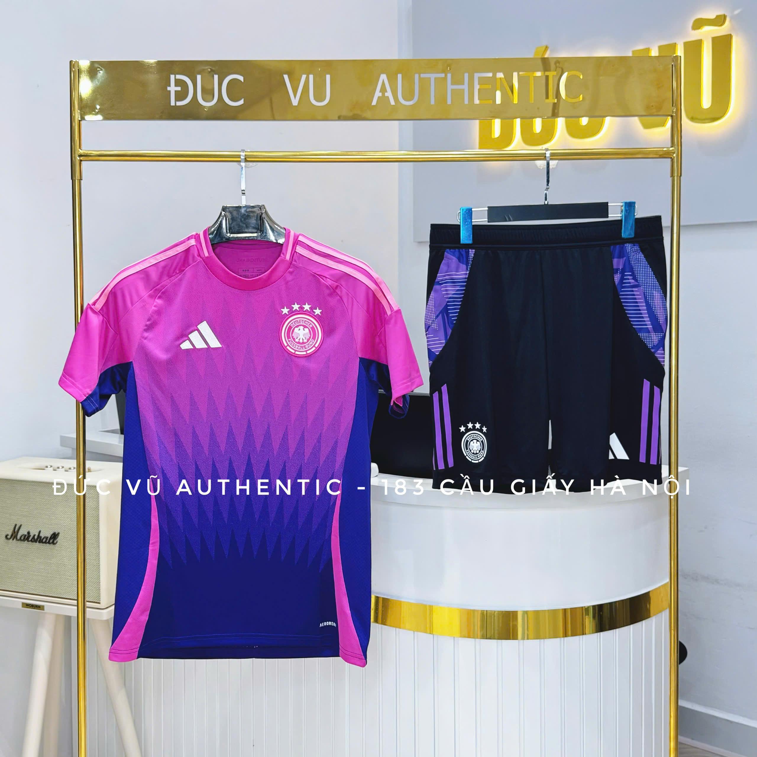 Bộ quần áo bóng đá đội tuyển Đức sân khách phiên bản màu tím hồng (Germany Away Kit)