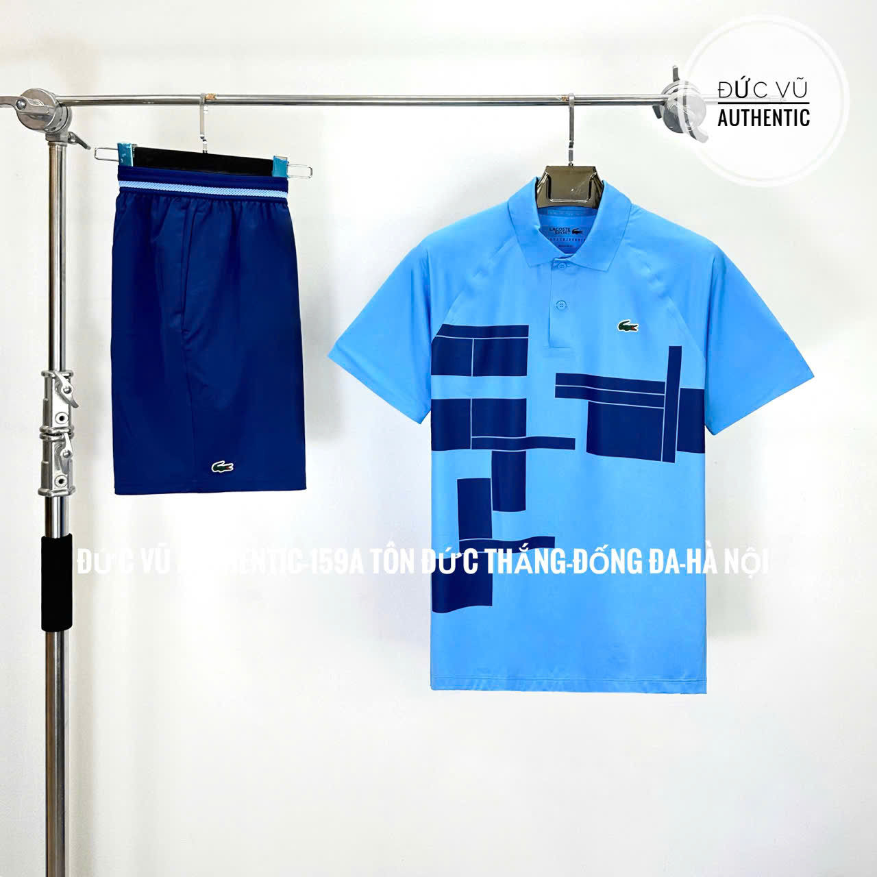 thể thao nam Lacoste xanh phối họa tiết khối hiện đại