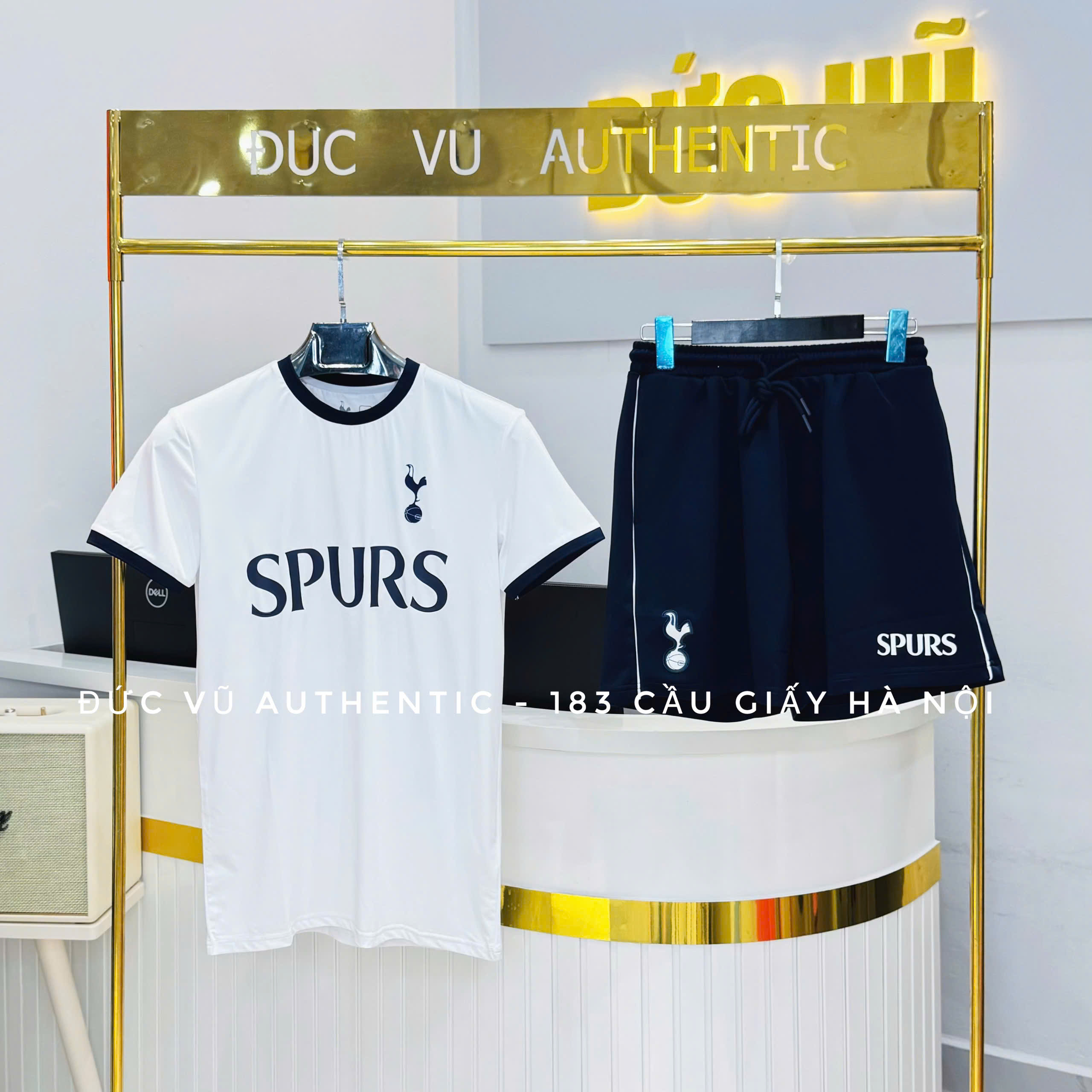 Bộ đồ Tottenham Hotspur (SPURS) Trắng – Xanh Navy