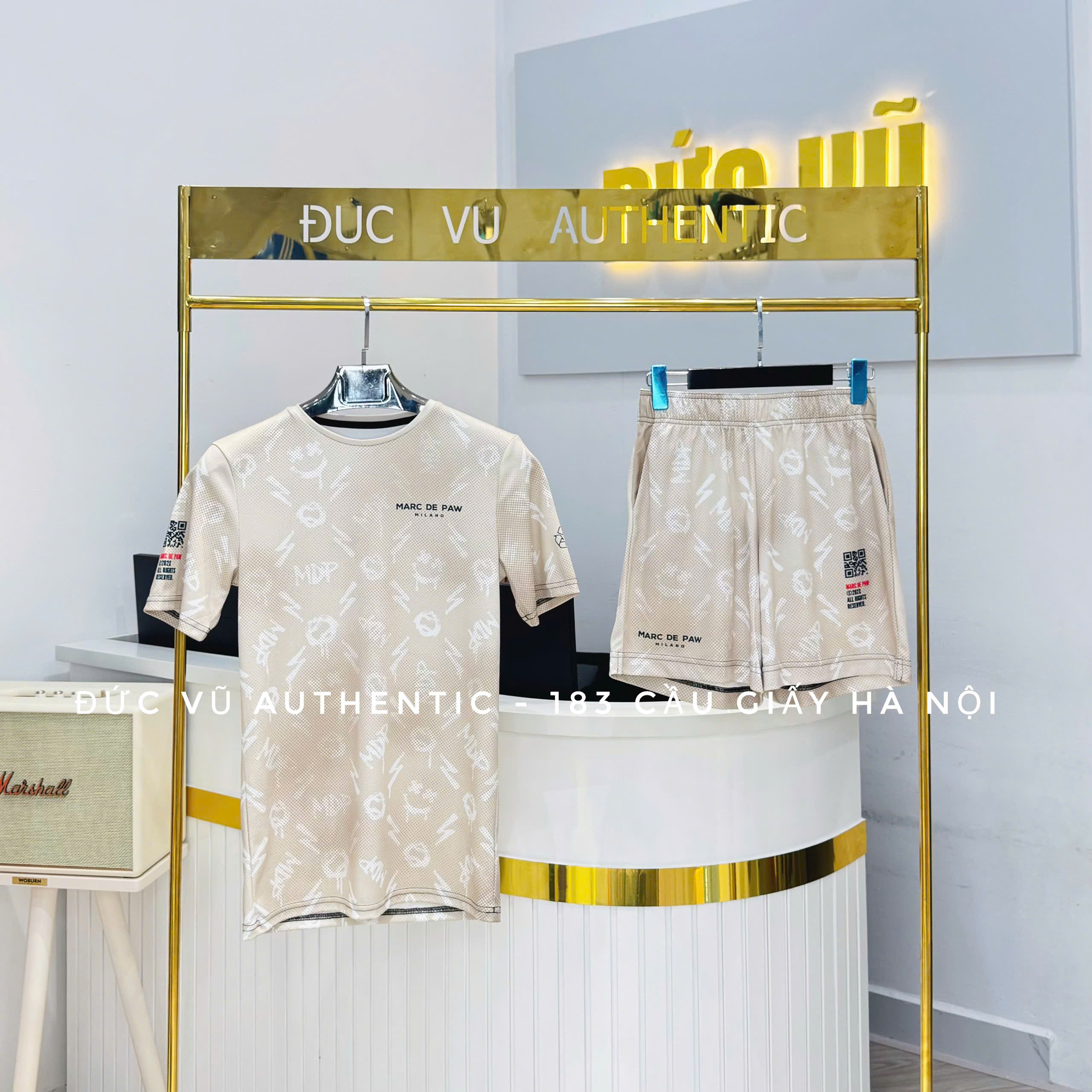 Bộ thể thao Tennis Marc De Paw "Mono Smile Beige"