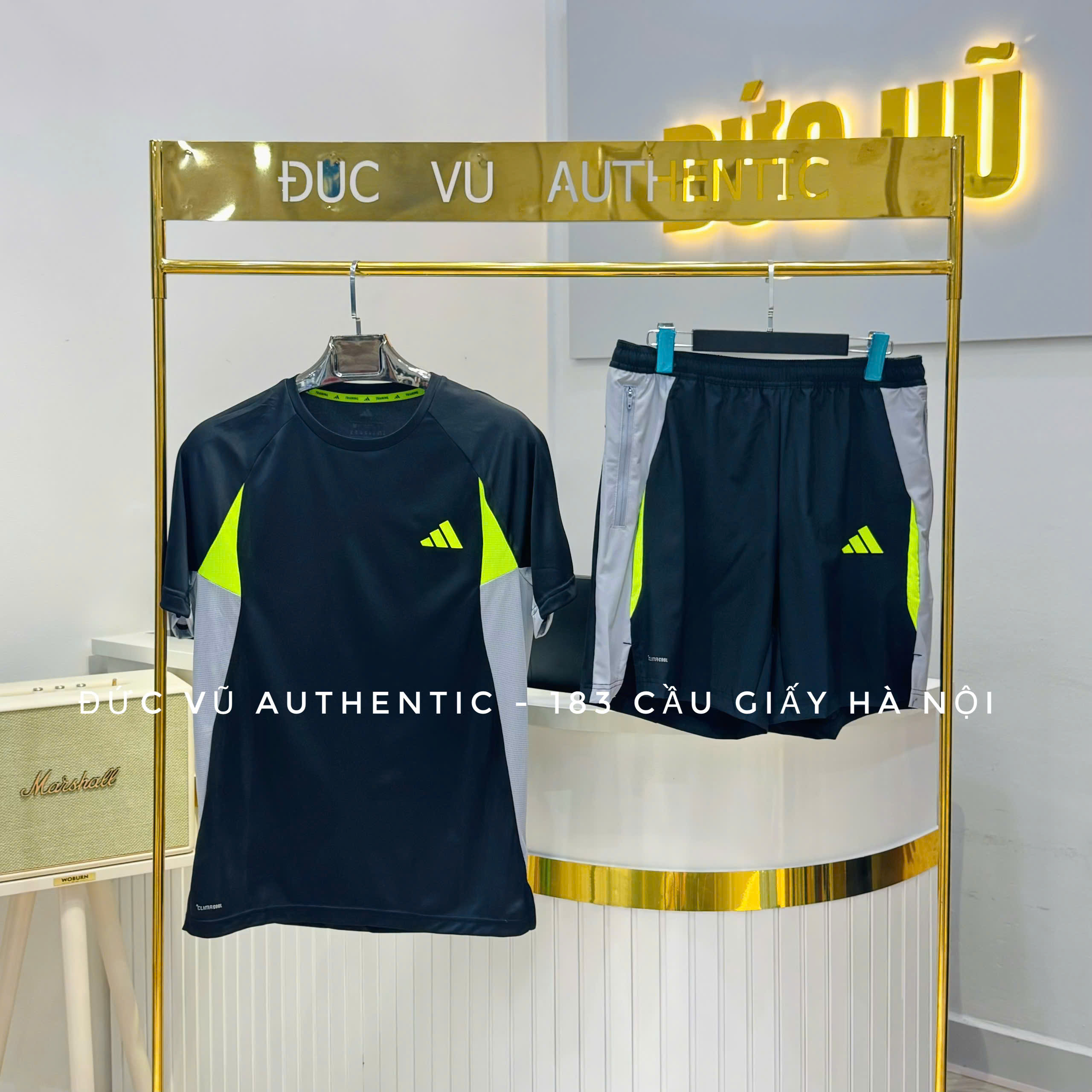 Bộ Thể Thao Nam Adidas Tech Apparel Colorblock Tee Sport Màu Đen - 191302