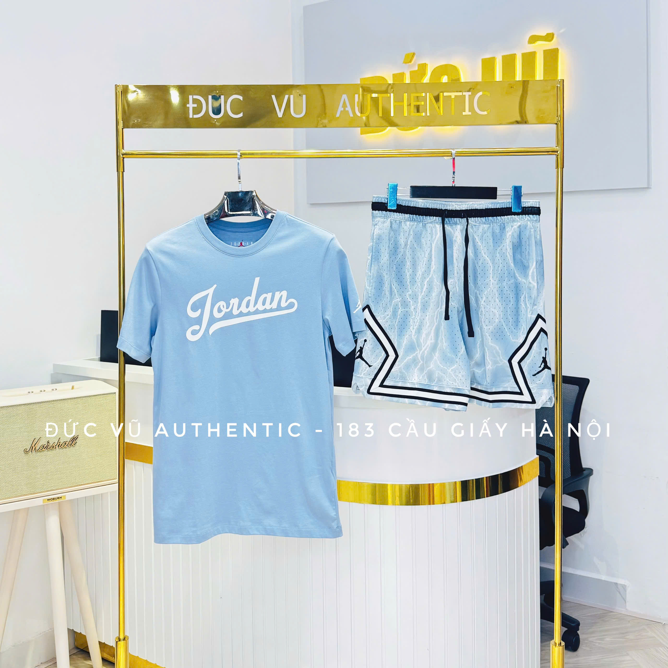 Bộ Jordan Ice Blue Classic – Áo thun chữ Jordan & quần short họa tiết tia sét