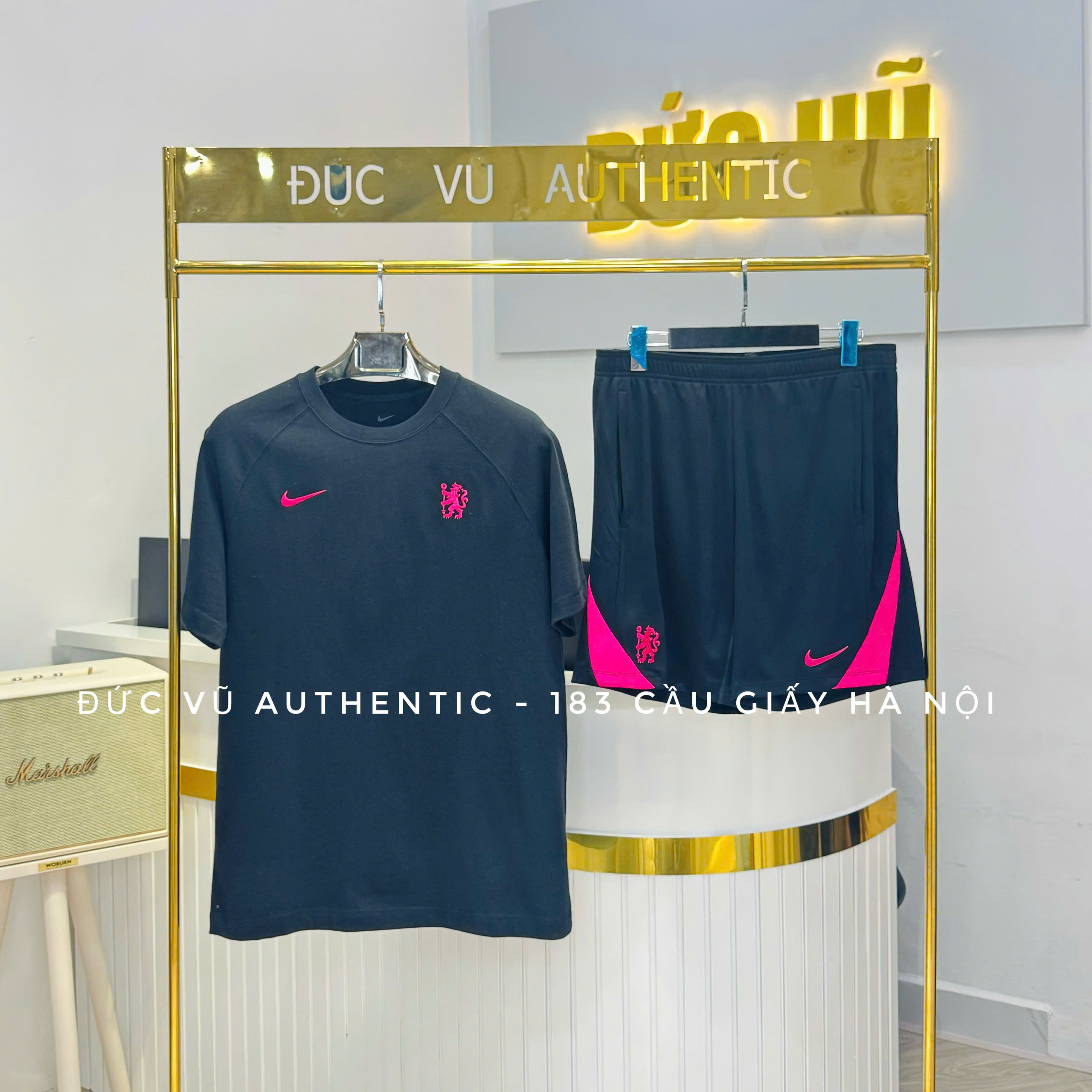 Set thể thao Hà Lan training 2024 – Đen phối hồng neon