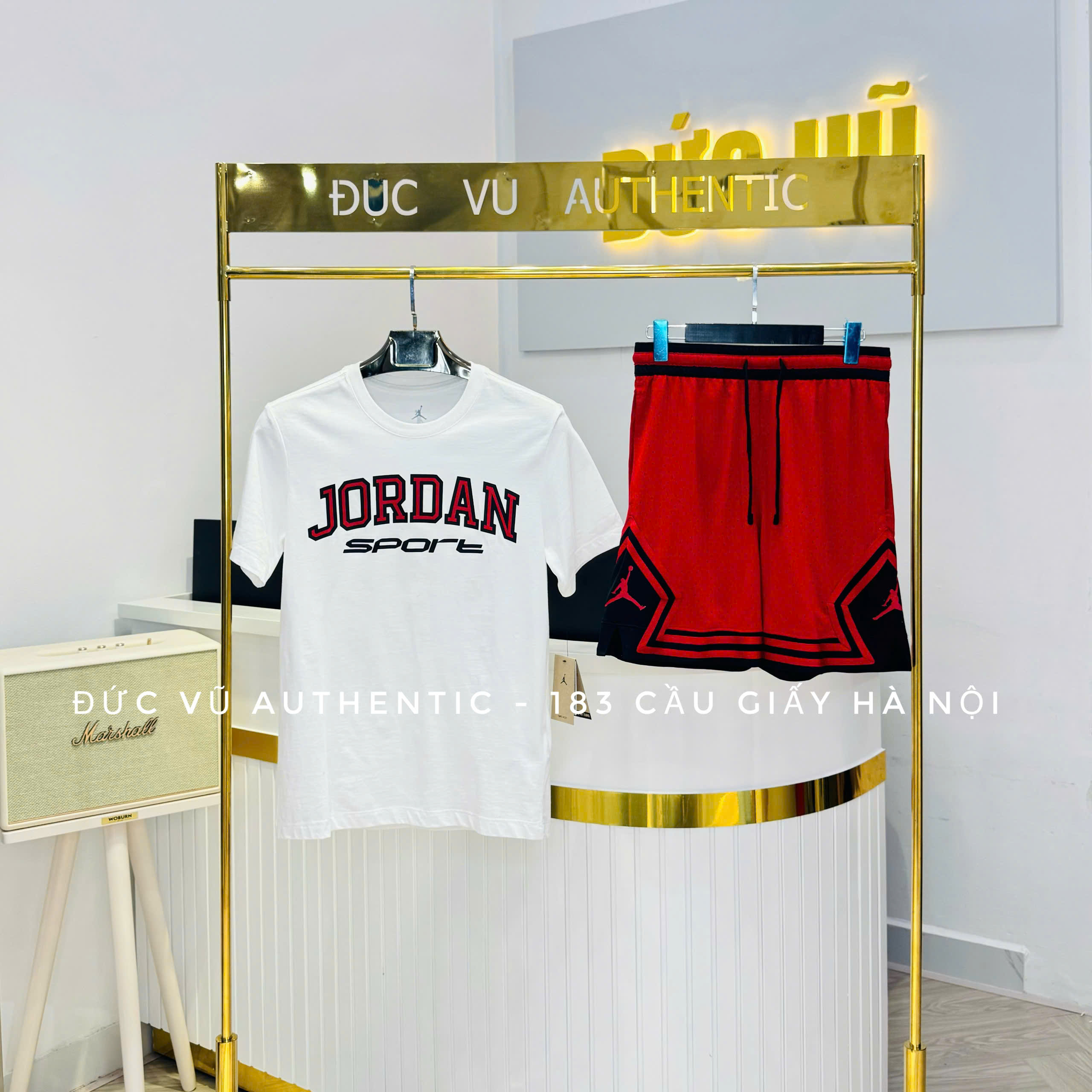 Bộ Jordan Sport White-Red – Áo thun trắng Jordan Sport & quần short đỏ đen thể thao