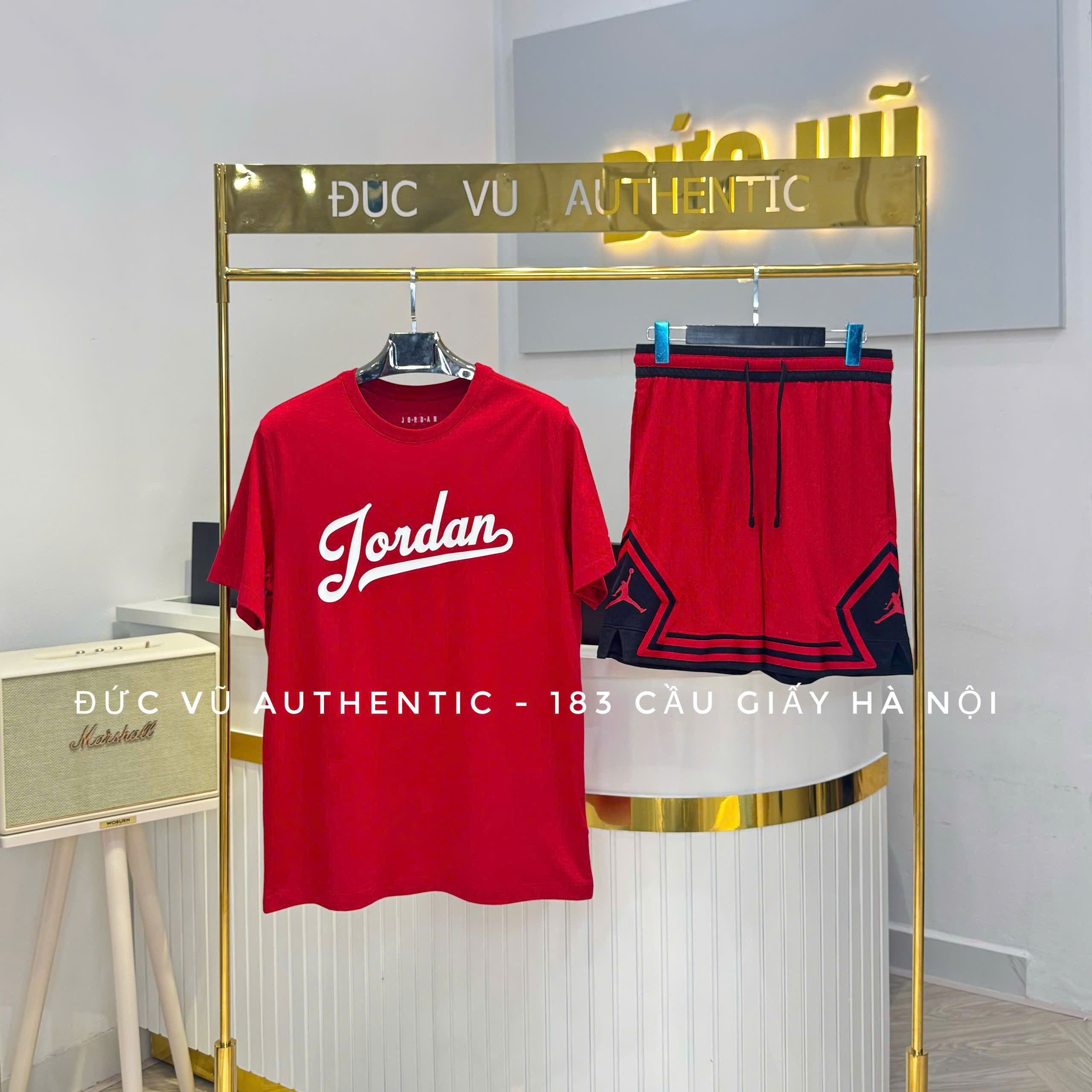 Bộ Jordan Varsity Red – Áo thun Jordan đỏ & quần short đỏ đen thể thao