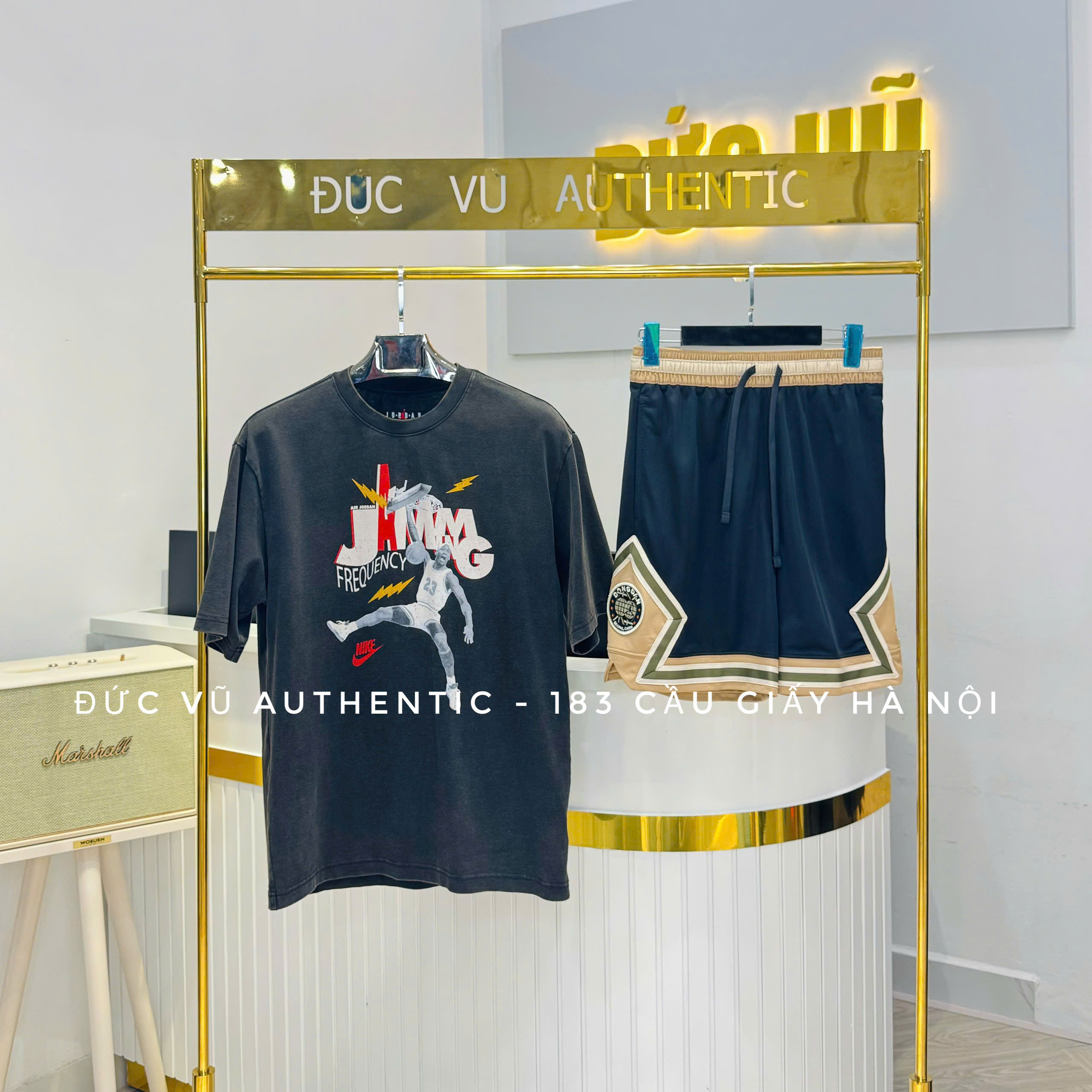 Set thể thao nam Jordan Jumpman x King đen phối be