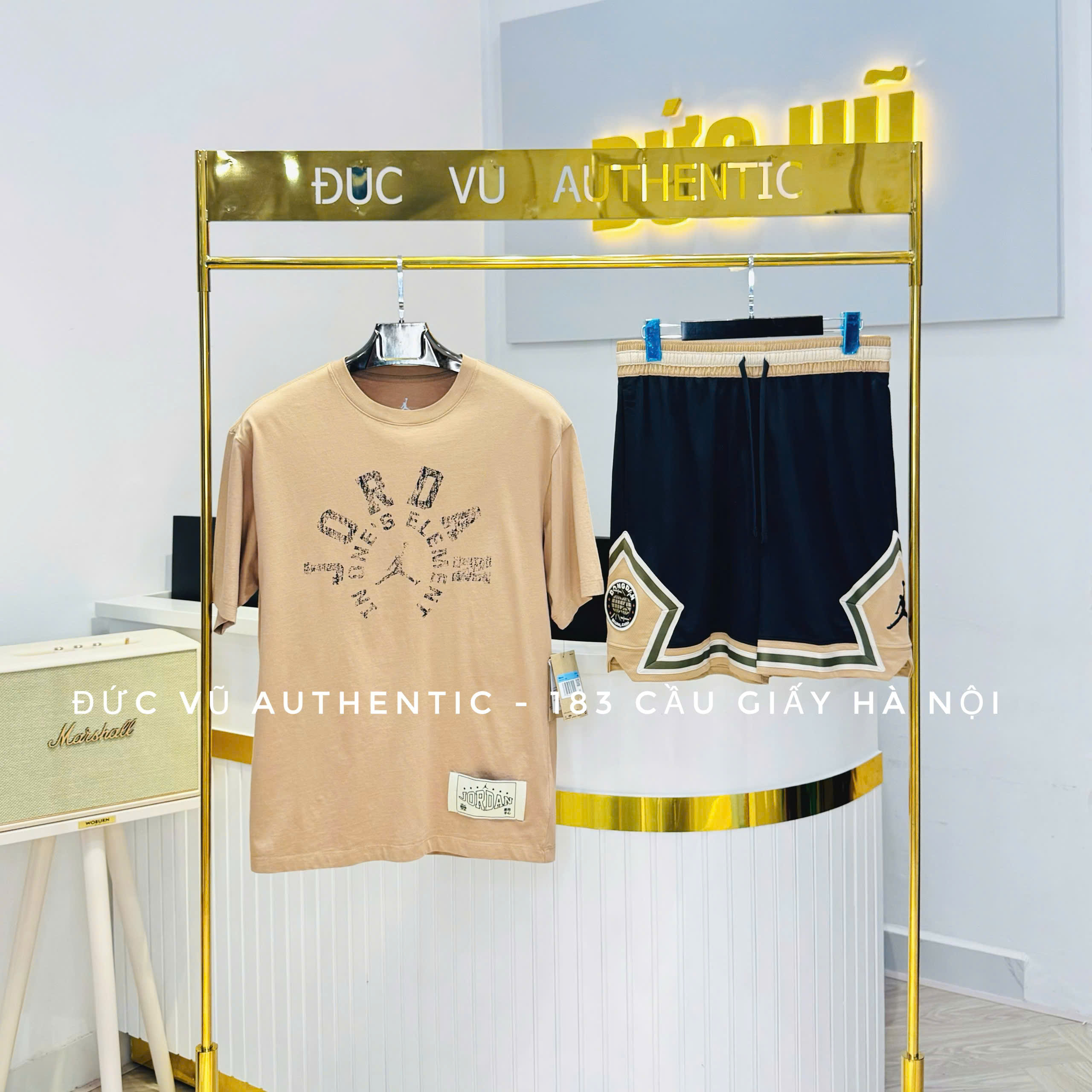 Set thể thao nam Jordan Vintage Beige x Đen Be