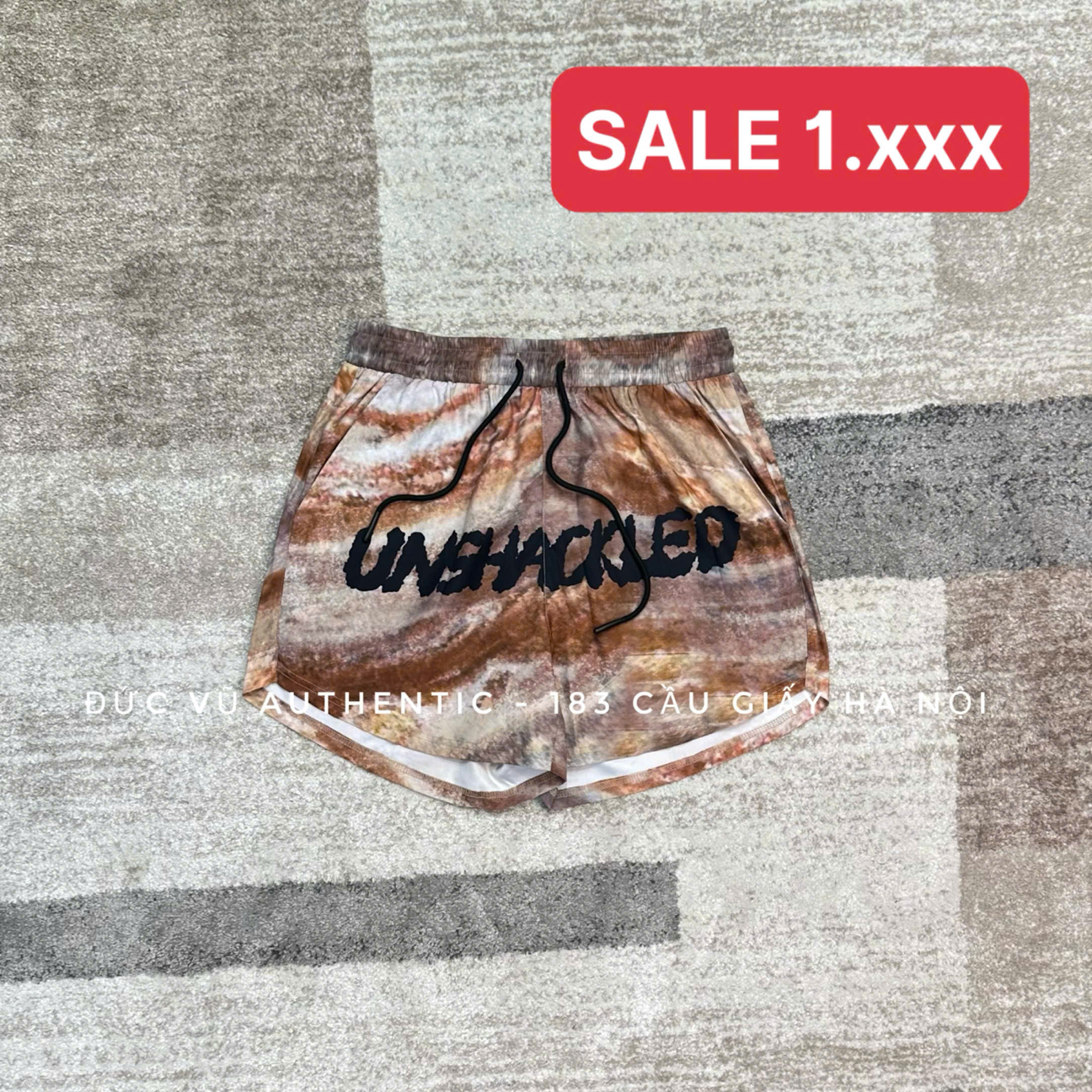 Quần short Unshackled họa tiết vân đá – Phong cách tự do