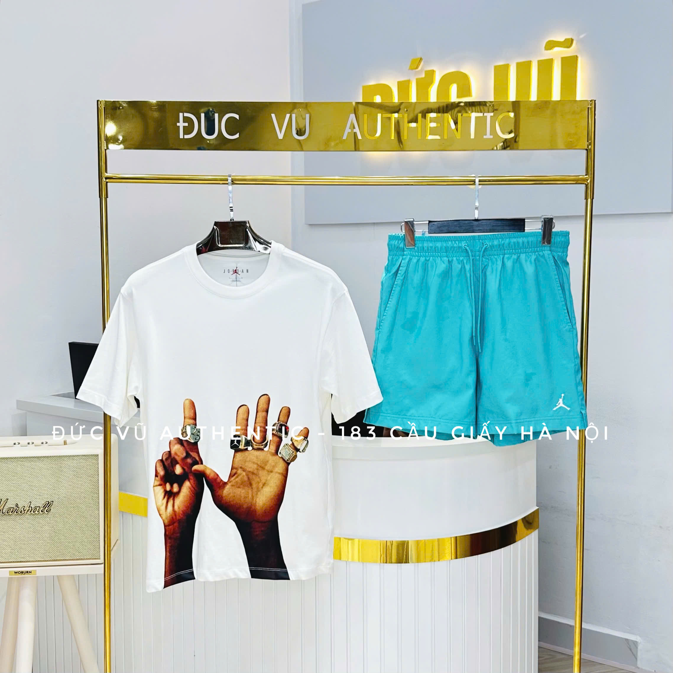 Set Áo Thun In Hình Tay Đeo Nhẫn & Quần Short Jordan Xanh Ngọc