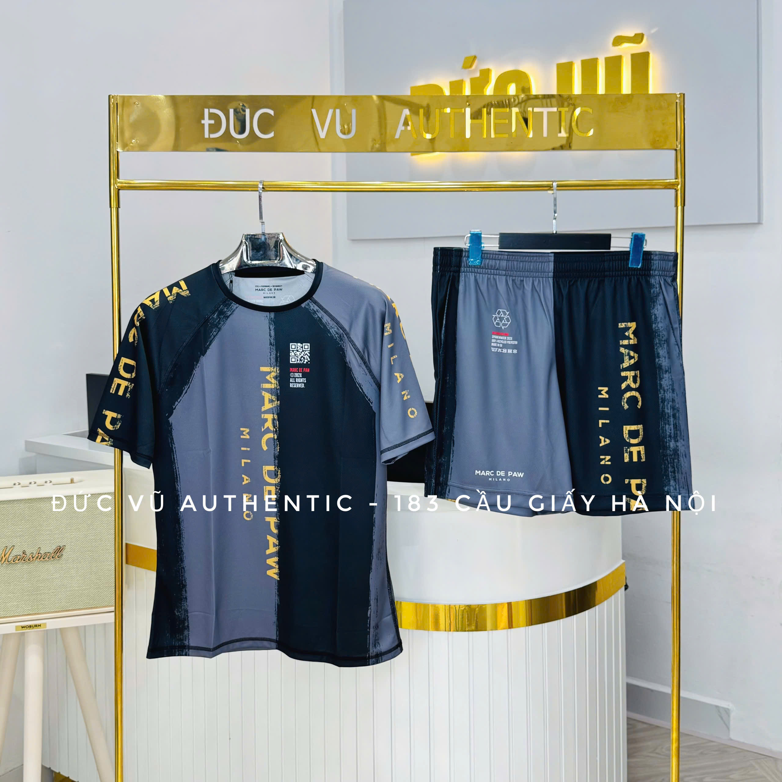 Bộ Marc De  màu đen, xám đậm và vàng cho quần vợt, padel và bóng ném