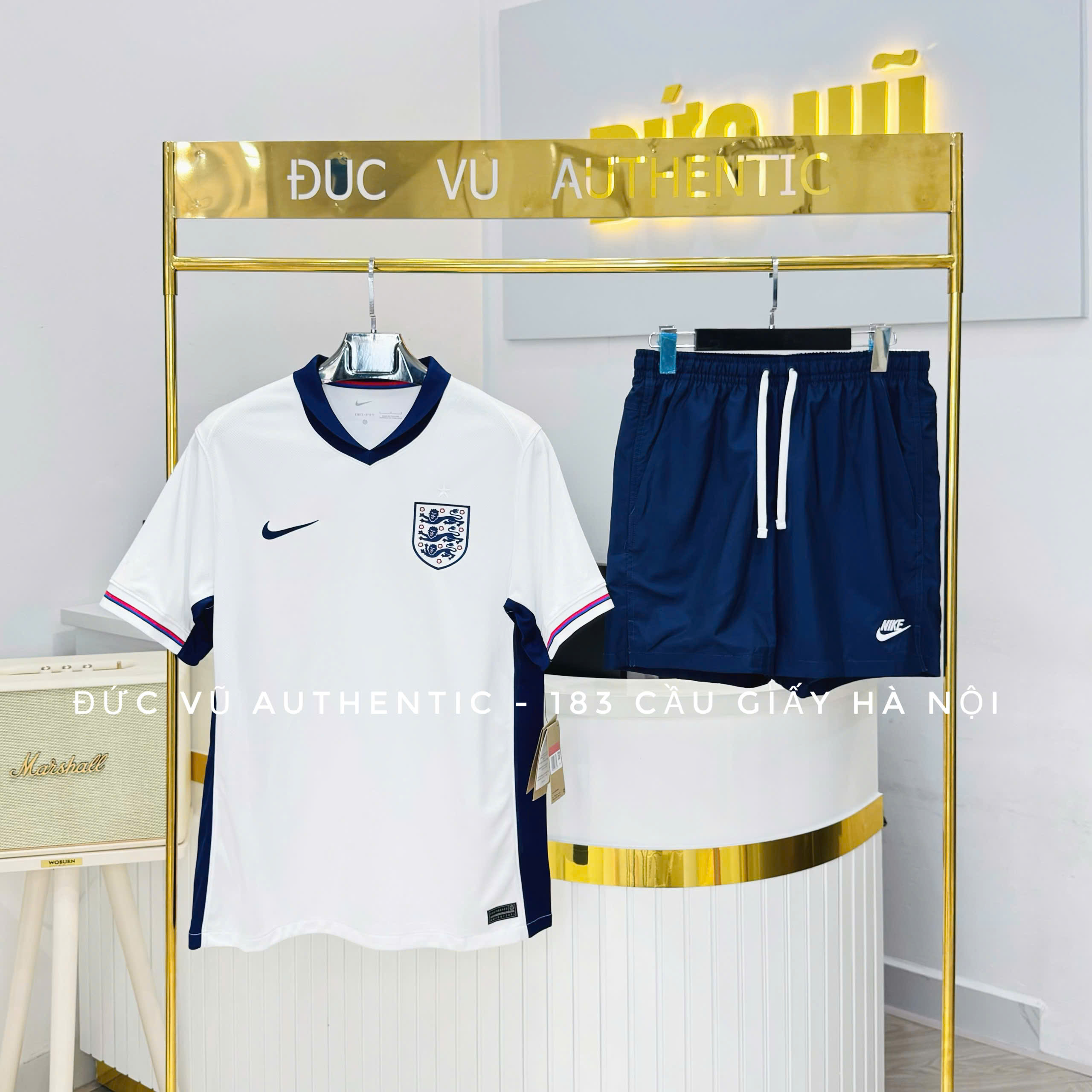 Set thể thao đội tuyển Anh sân nhà 2024 – Trắng phối xanh navy