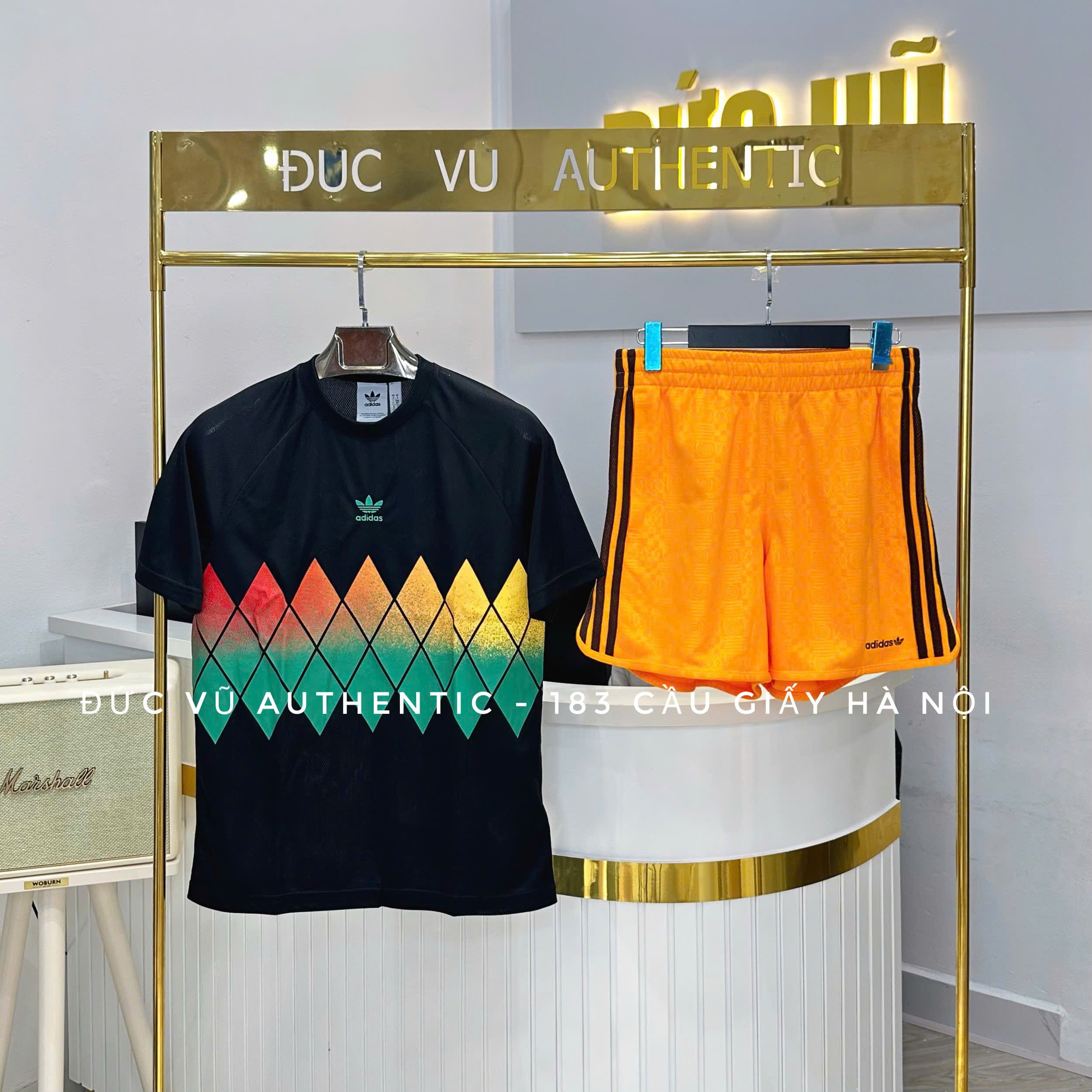Bộ Thể Thao Nam Adidas Originals Printed Màu Đen Cam
