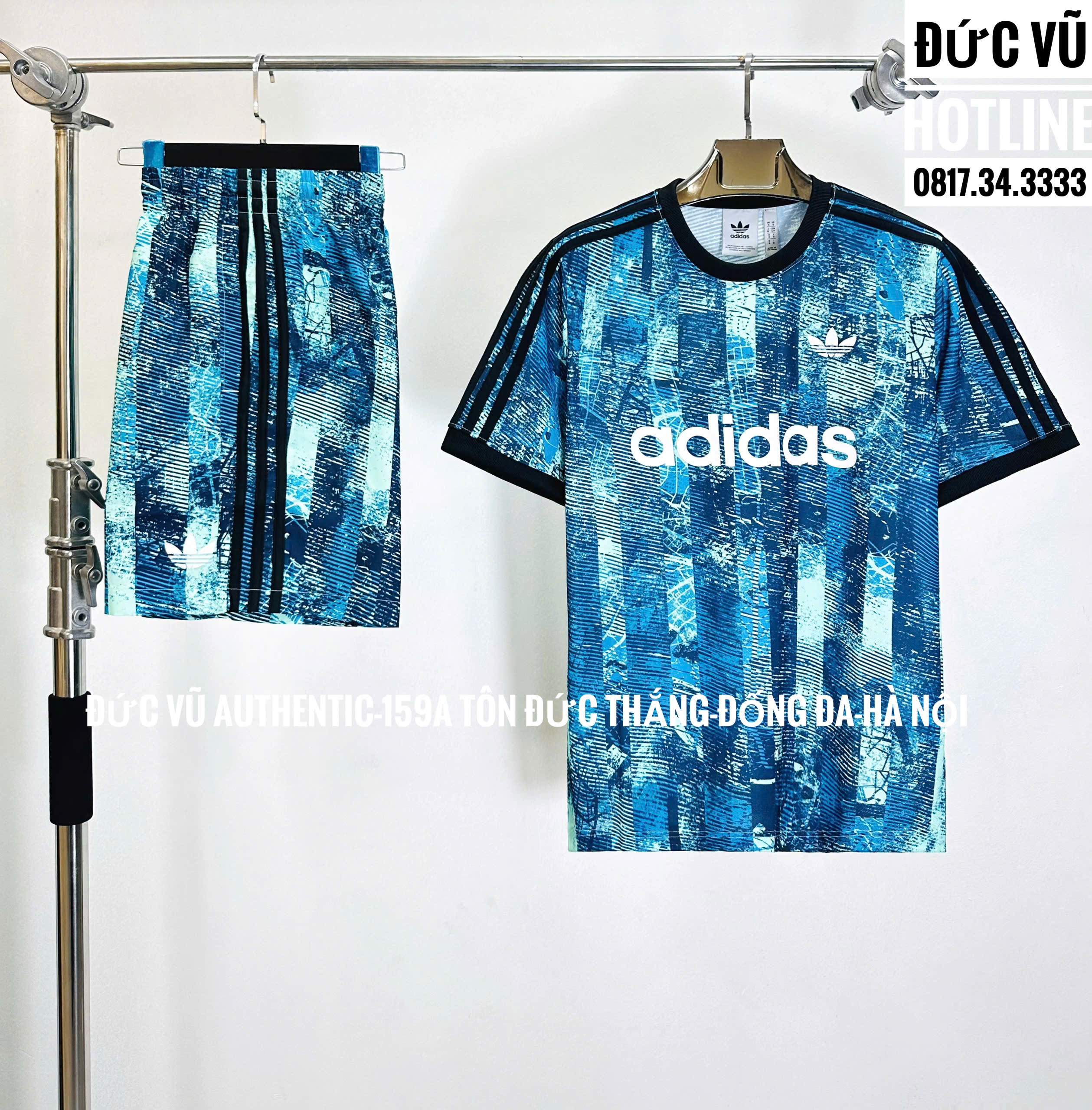 thể thao nam Adidas Originals họa tiết xanh biển rằn