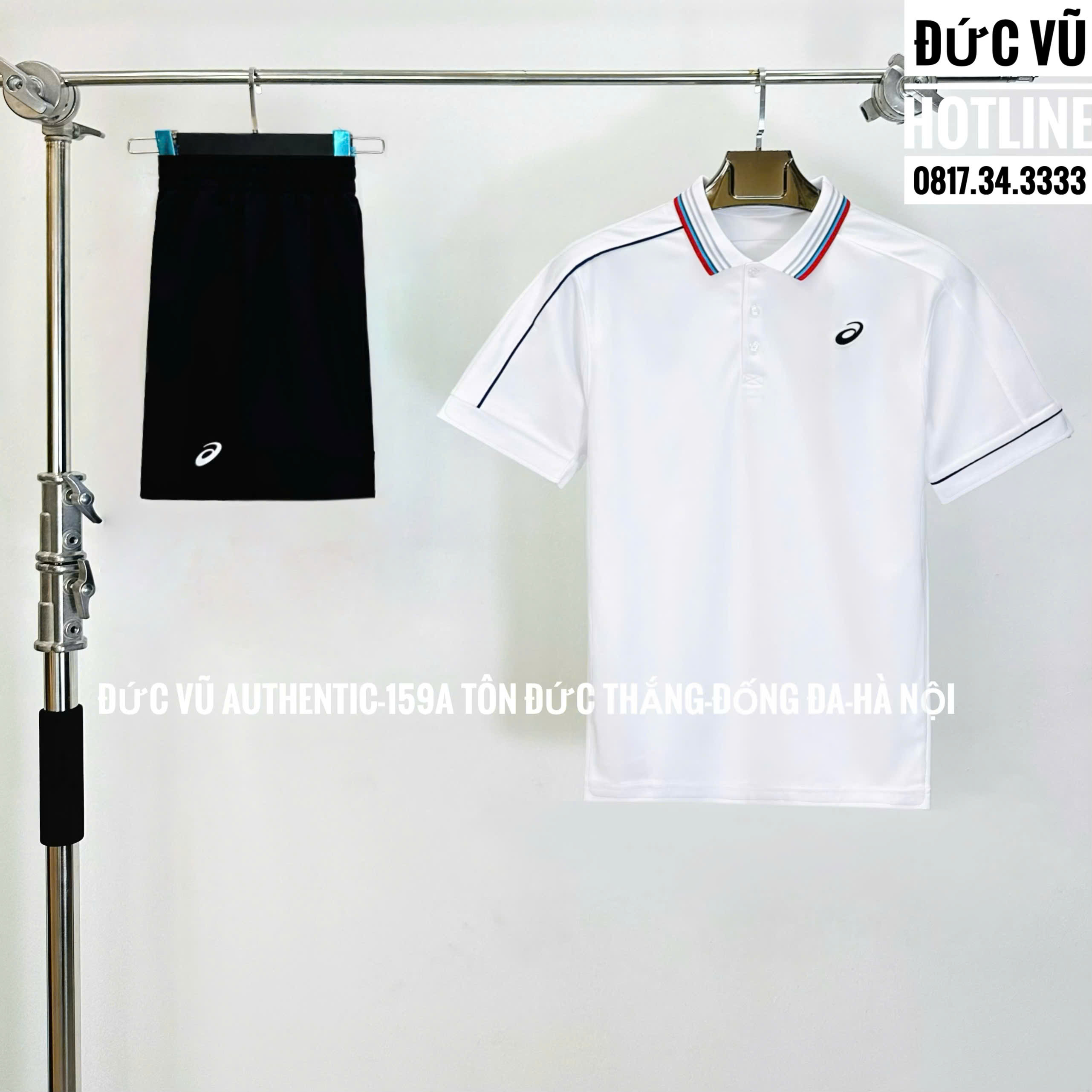 Set thể thao nam Asics trắng phối viền cổ sọc