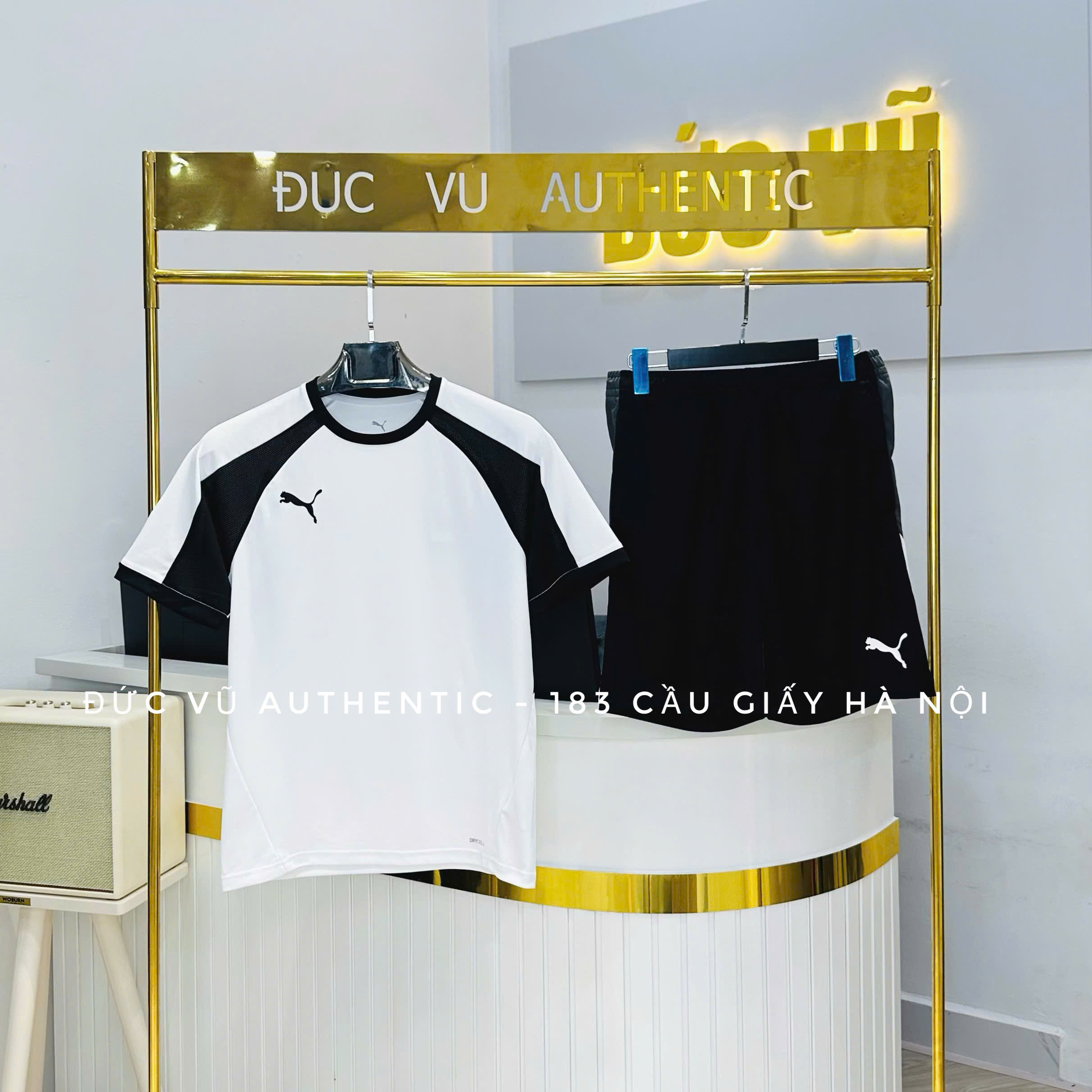 Set thể thao Puma trắng đen phối lưới thể thao