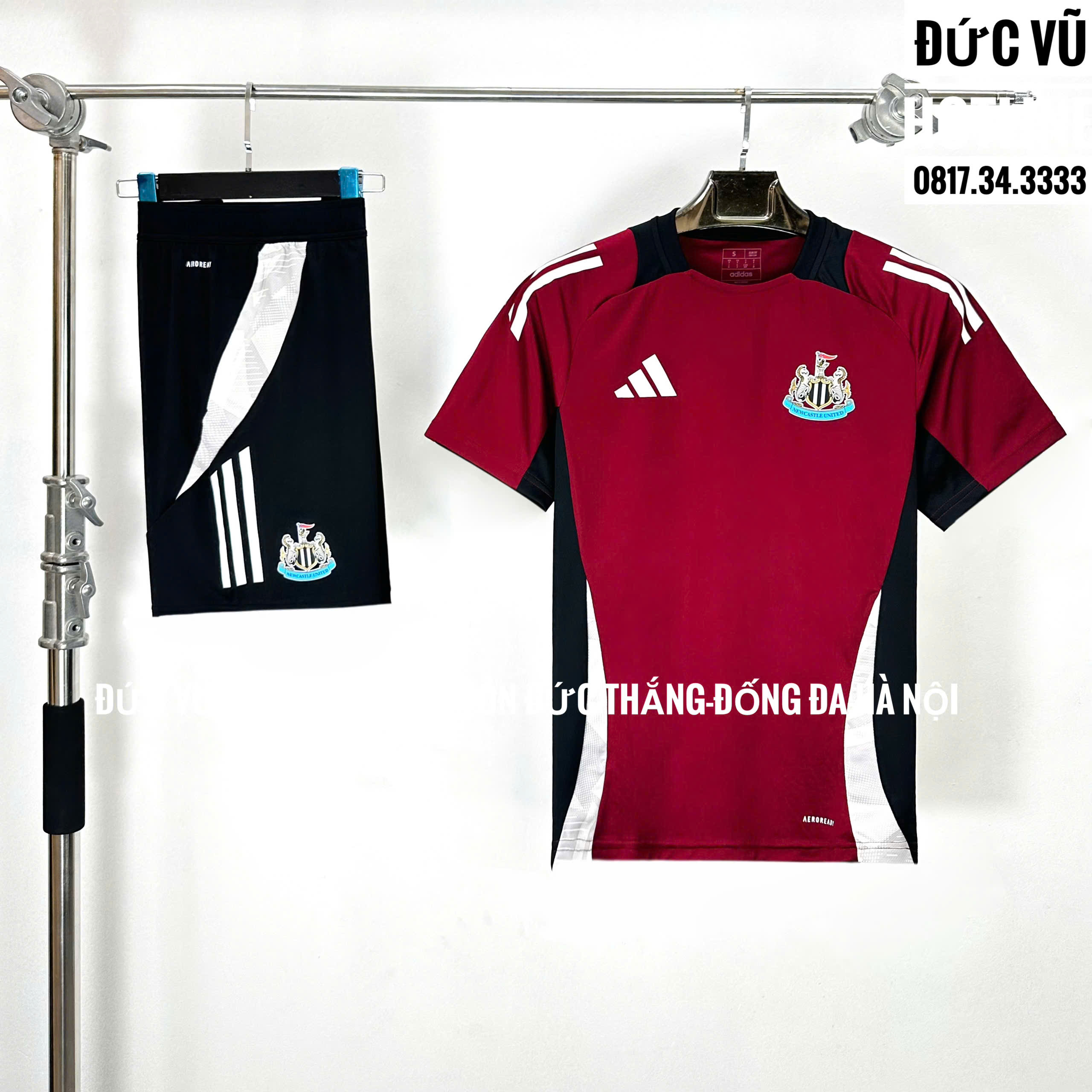 Set đồ bóng đá Newcastle United Training 2024 – Đỏ bordeaux phối đen trắng