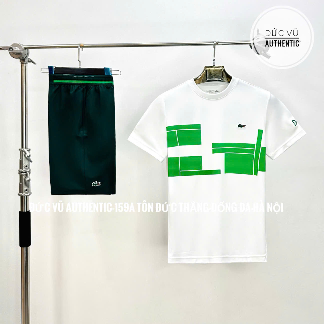 Set Lacoste Trắng Hoạ Tiết Xanh Nổi Bật