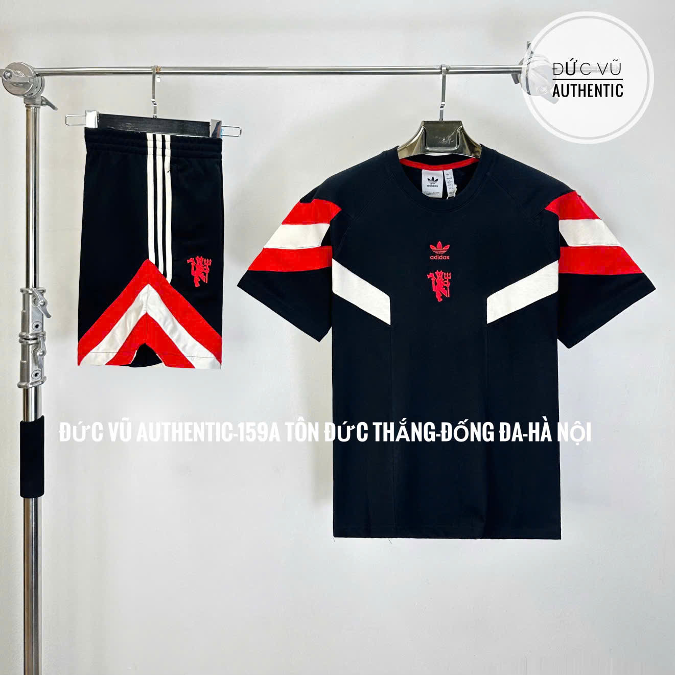 Set thể thao Manchester United phối Adidas sọc đỏ trắng