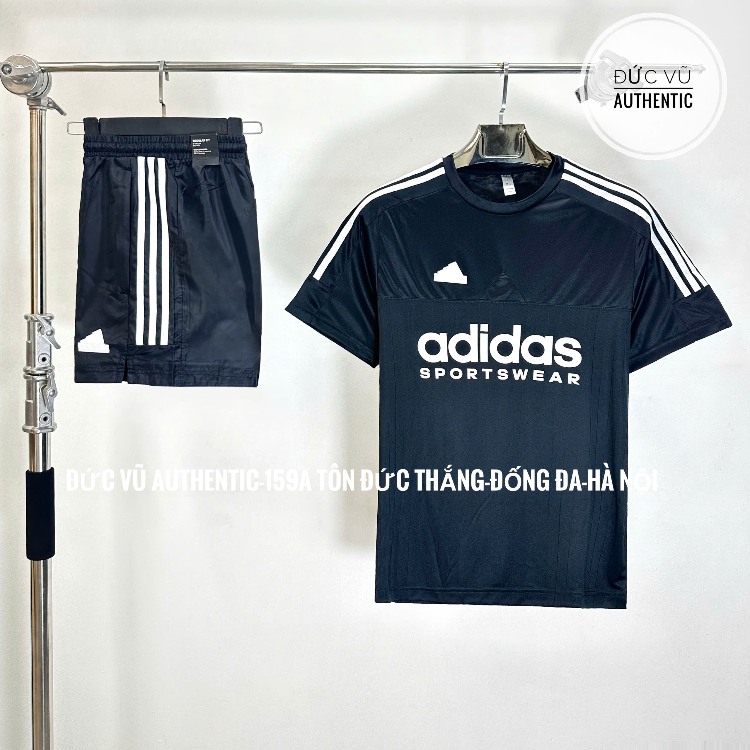 Set thể thao Adidas Sportswear đen basic sọc trắng
