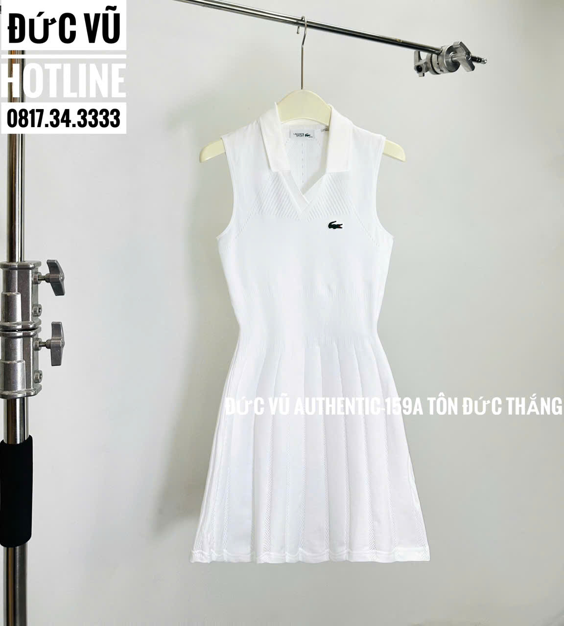 Váy tennis Lacoste không tay dáng xếp ly trắng