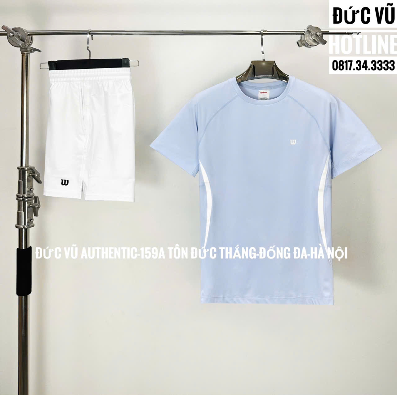 Set tennis nam Wilson – Áo thun xanh baby & quần short trắng