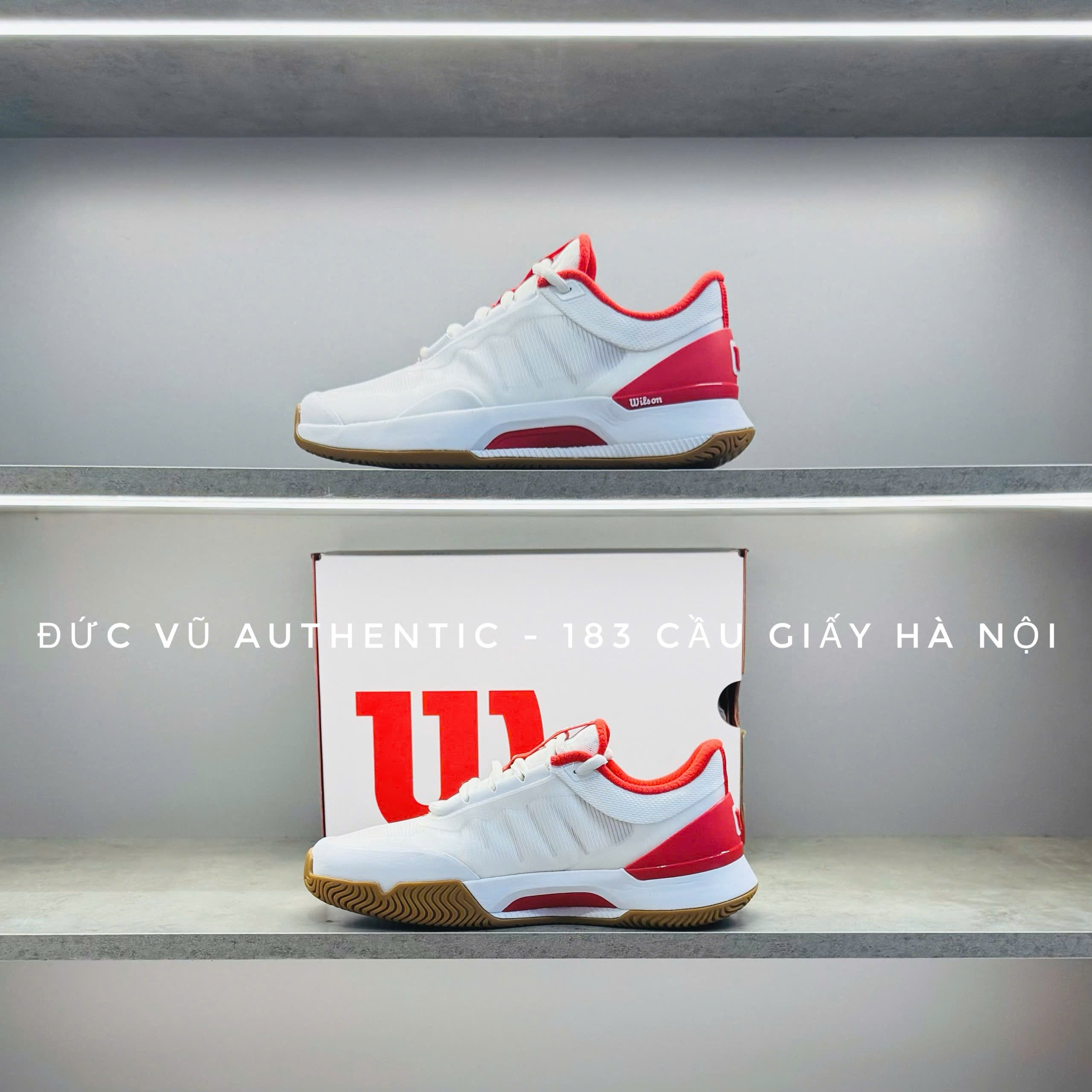 Giày tennis Wilson trắng phối đỏ viền cổ