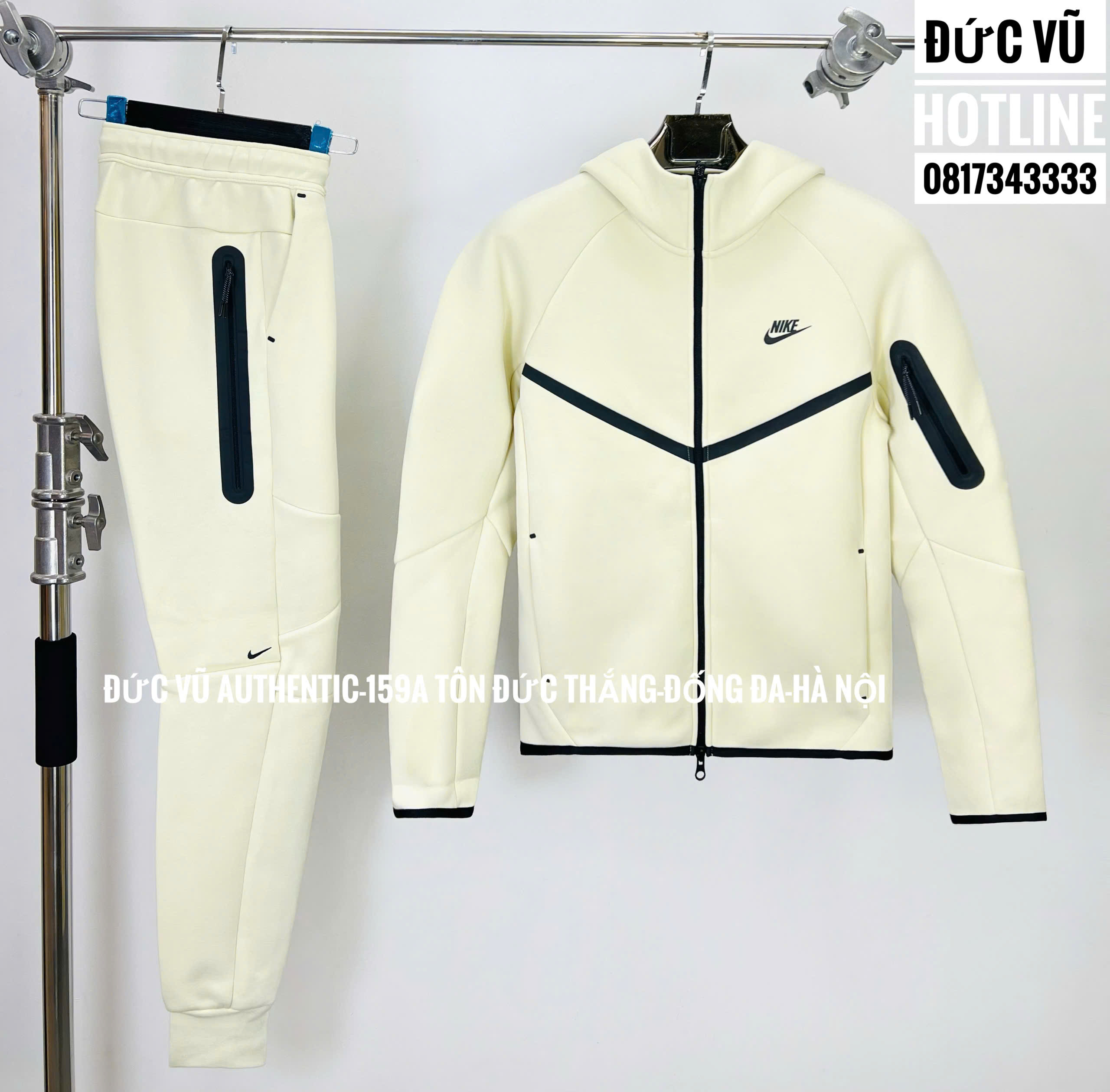 Set đồ thể thao Nike Tech Fleece màu kem (hoodie + quần jogger)
