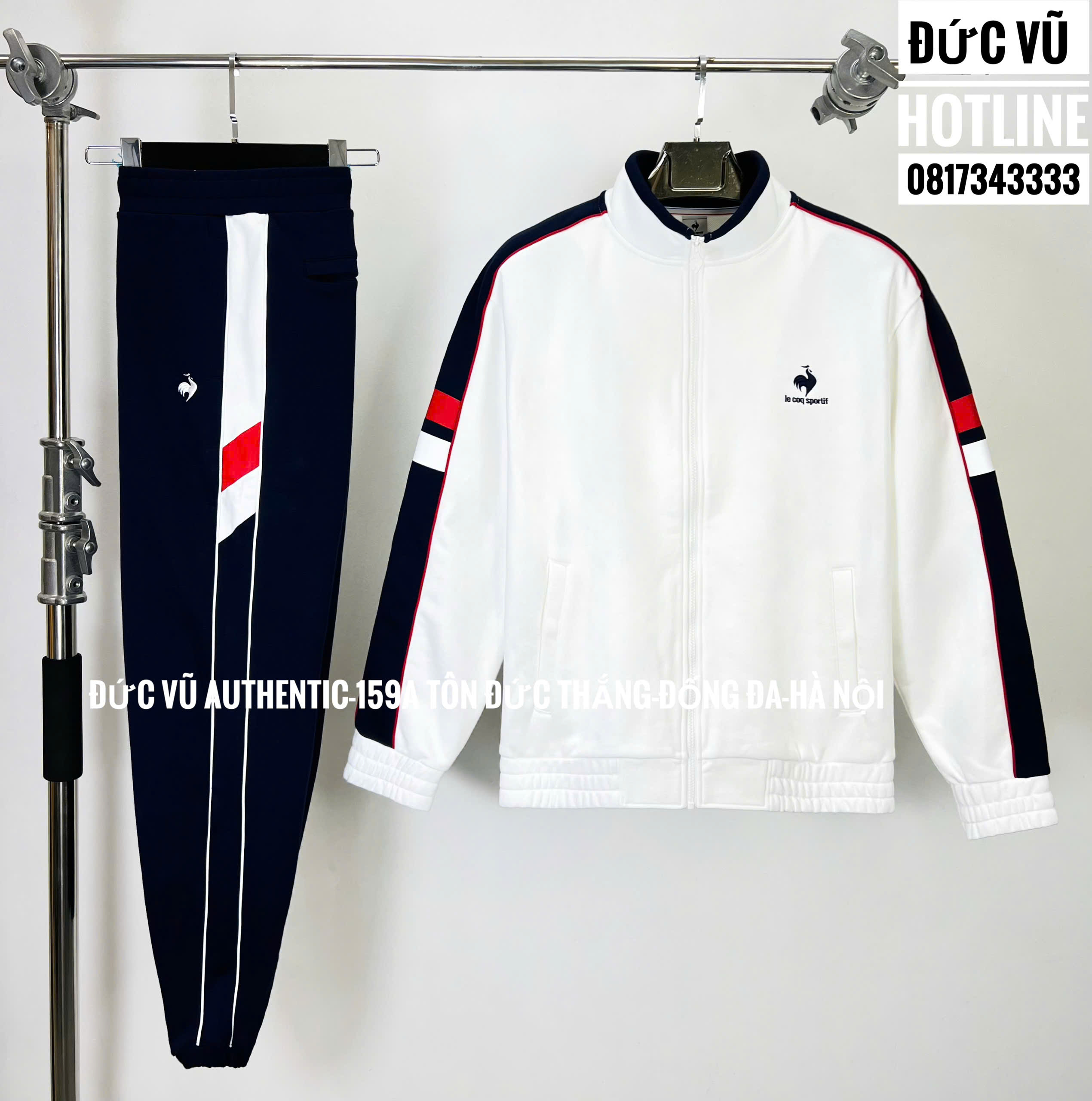 Set thể thao nam Le Coq Sportif trắng phối navy – Áo khoác nỉ và quần jogger cao cấp