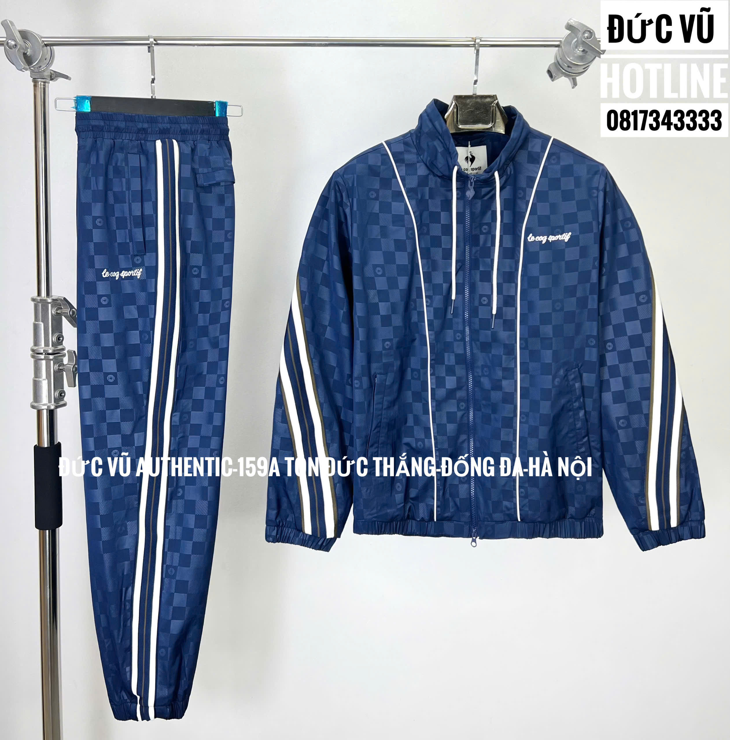 Set thể thao Le Coq Sportif xanh navy họa tiết caro – phong cách năng động, cá tính