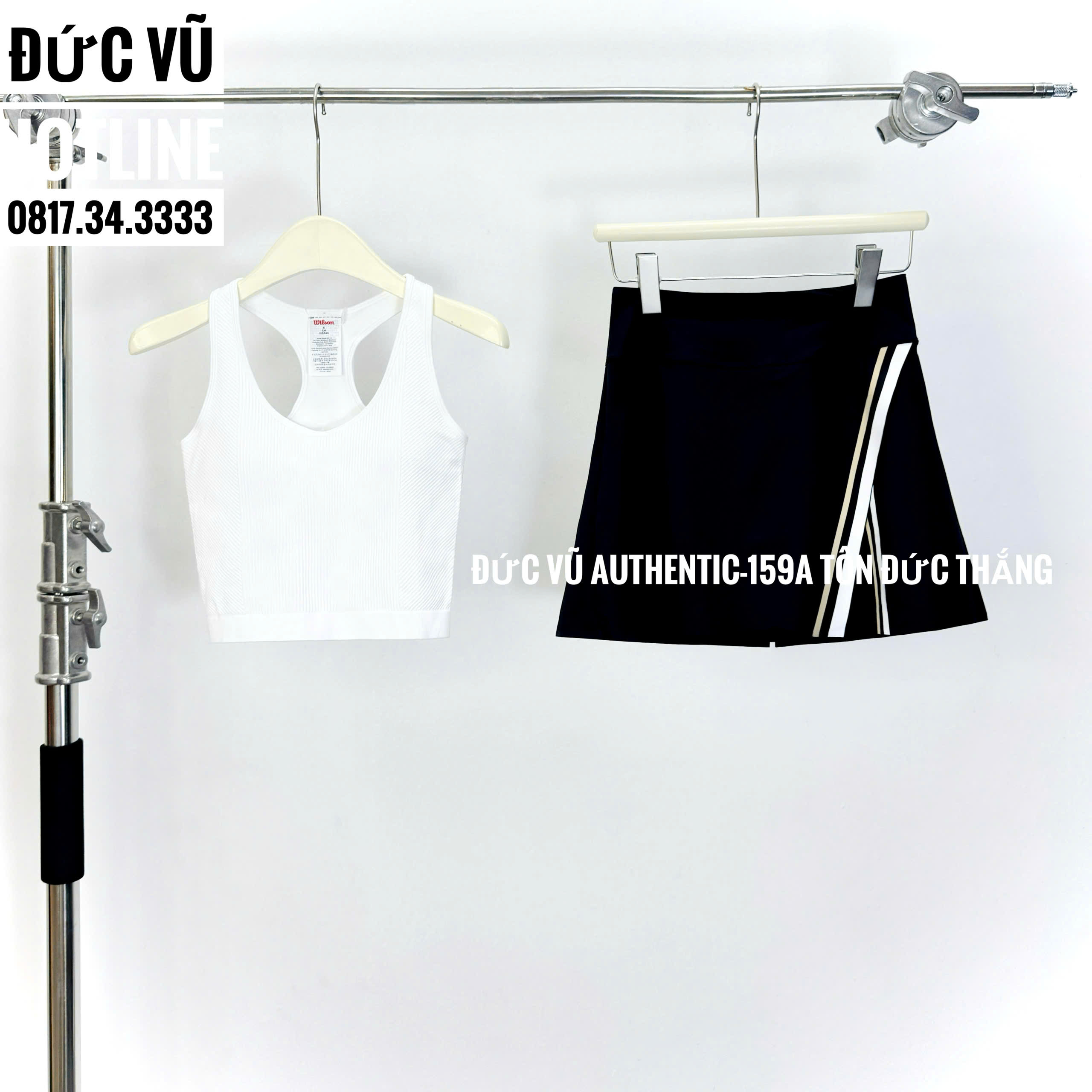 Set thể thao nữ Wilson dáng tennis – áo croptop tank trắng & chân váy đen phối sọc trắng